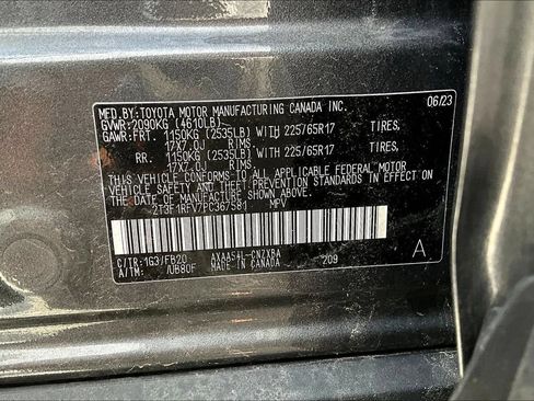 Used 2023 Toyota RAV4 LE AWD/4WD image 17