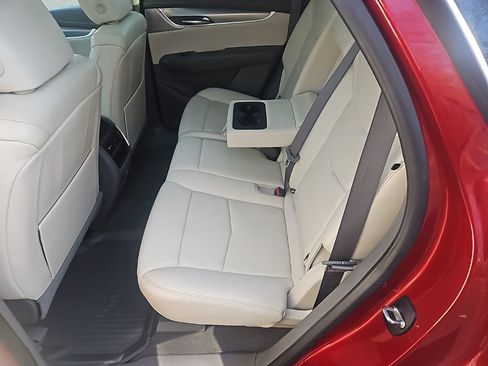 Used 2021 Cadillac XT5 Premium Luxury w/ LPO, Floor Liner Package image 24