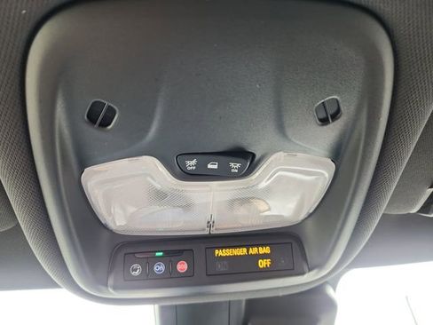 Used 2024 Chevrolet TrailBlazer RS AWD/4WD image 44