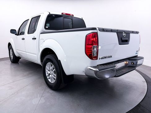 Used 2019 Nissan Frontier SV image 7