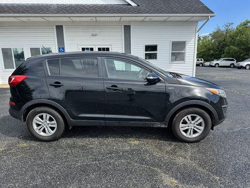Used 2011 Kia Sportage LX AWD/4WD image 2