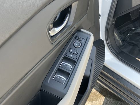 Used 2025 Honda Accord SE image 15