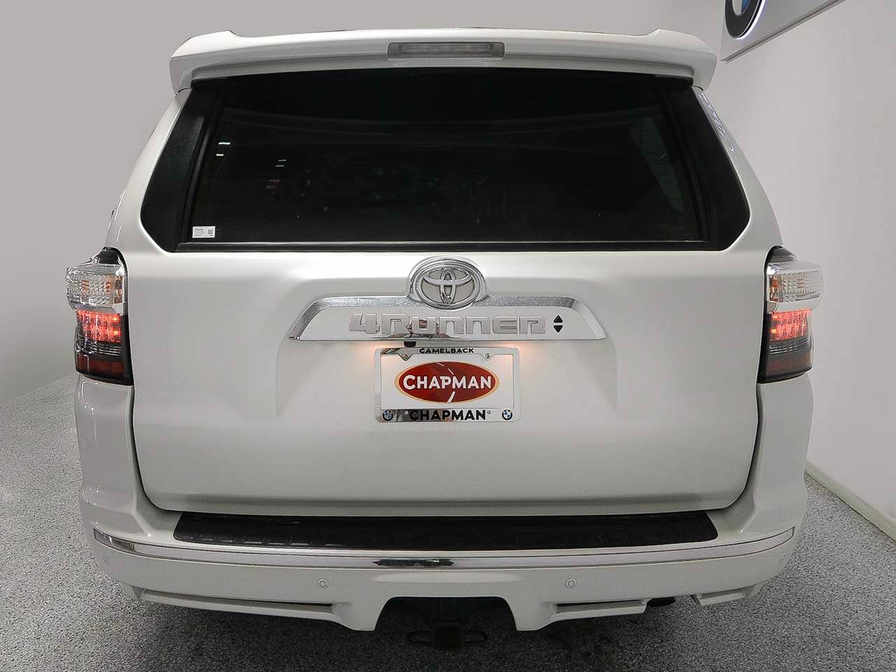 Used 2024 Toyota 4Runner Limited AWD/4WD image 4