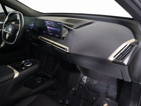 Used 2024 BMW iX xDrive50 w/ Sport Package image 9