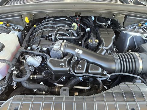 Used 2025 Jeep Grand Cherokee Summit AWD/4WD image 29