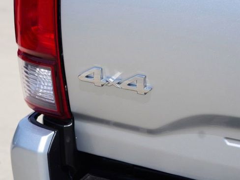 Used 2023 Toyota Tacoma SR AWD/4WD image 11