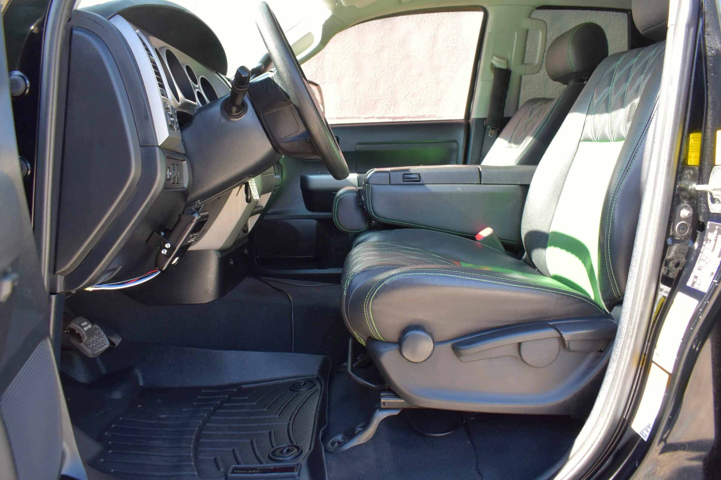 Used 2010 Toyota Tundra 4x4 Double Cab image 10