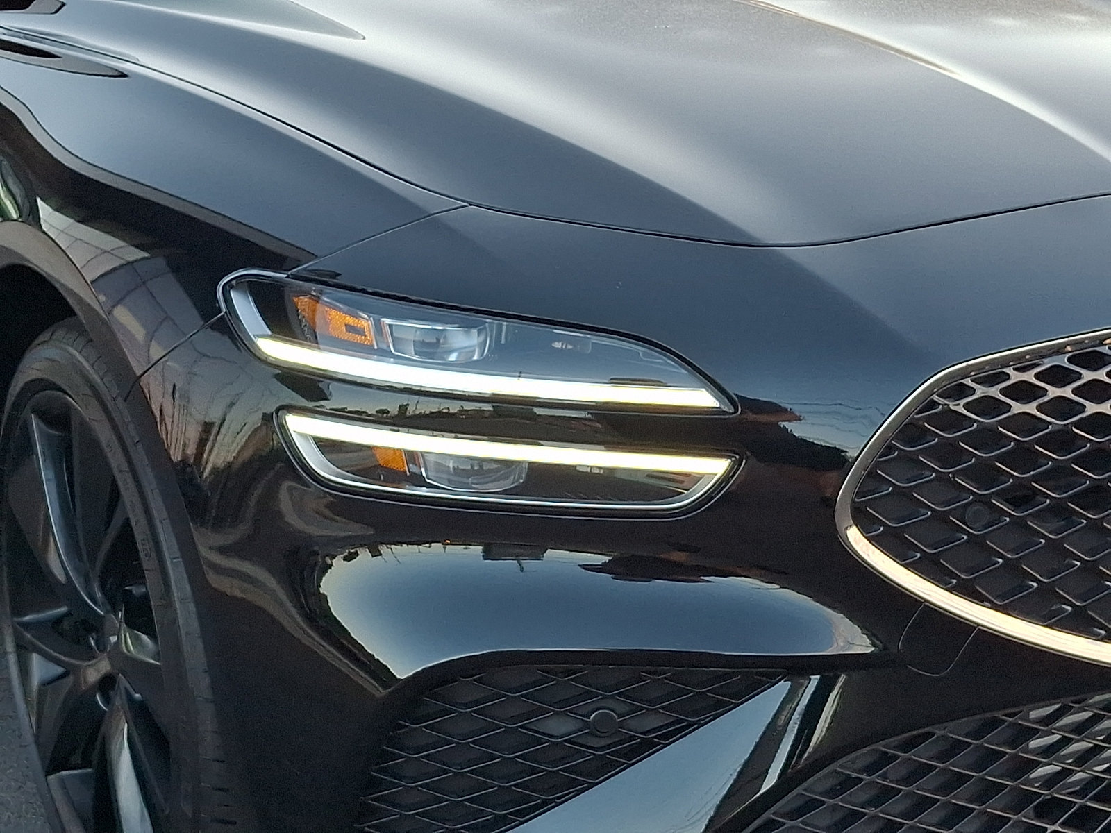 Certified 2023 Genesis G70 2.0T w/ Sport Prestige Package AWD/4WD image 9