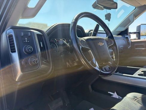 Used 2018 Chevrolet Silverado 2500 LTZ w/ Duramax Plus Package image 9