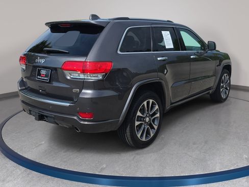 Used 2017 Jeep Grand Cherokee Overland AWD/4WD image 6