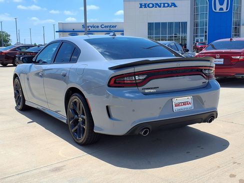 Used 2021 Dodge Charger GT w/ Blacktop Package RWD image 2