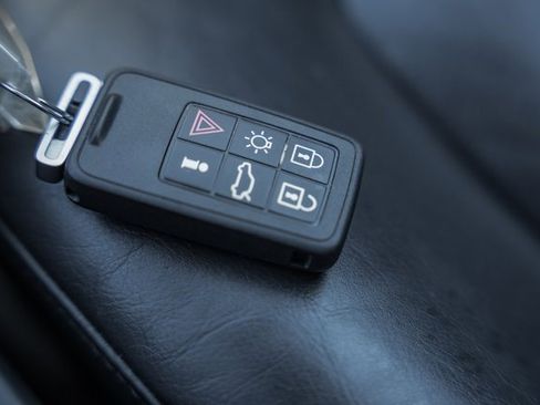 Used 2008 Volvo V70 image 33