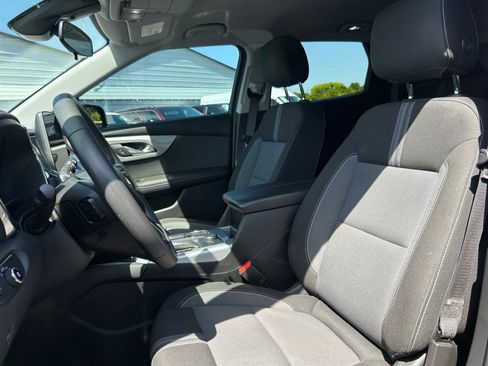 Used 2023 Chevrolet Blazer LT FWD image 20