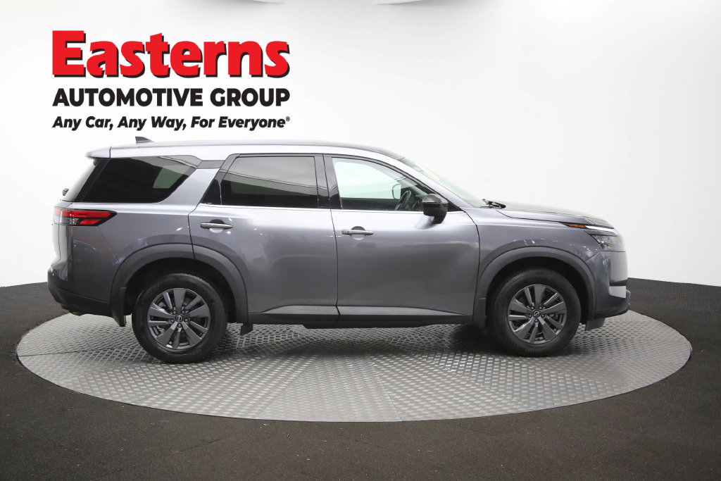 Used 2024 Nissan Pathfinder S AWD/4WD image 47