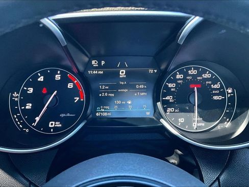 Used 2022 Alfa Romeo Giulia Veloce RWD image 14