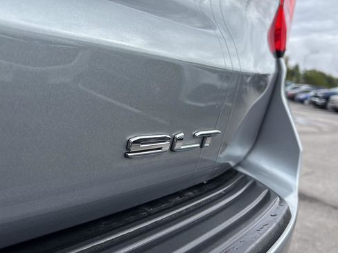 Used 2024 GMC Yukon SLT image 9