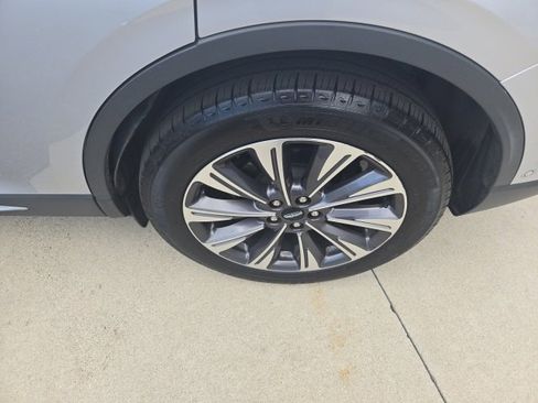 Used 2020 Lincoln Corsair Reserve w/ Equipment Group 201A image 27