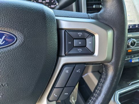 Used 2022 Ford F250 Lariat w/ Lariat Value Package image 28