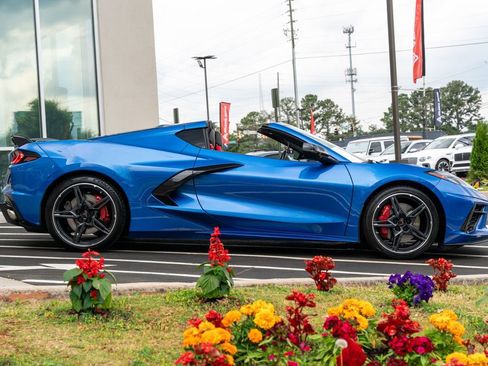 Used 2020 Chevrolet Corvette Stingray Premium Cpe w/ 3LT Preferred Equipment Group RWD image 12