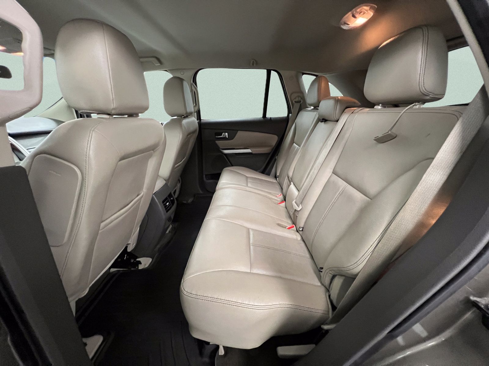 Used 2014 Ford Edge SEL w/ Equipment Group 205A AWD/4WD image 32