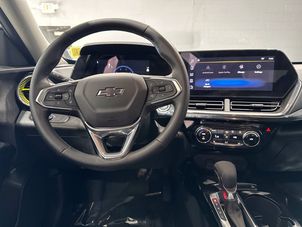 Certified 2024 Chevrolet Trax ACTIV FWD image 9
