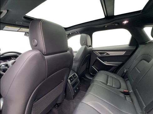 Used 2025 Jaguar F-PACE R-Dynamic S AWD/4WD image 24
