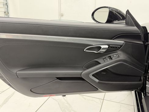 Certified 2025 Porsche 718 Boxster GTS image 27