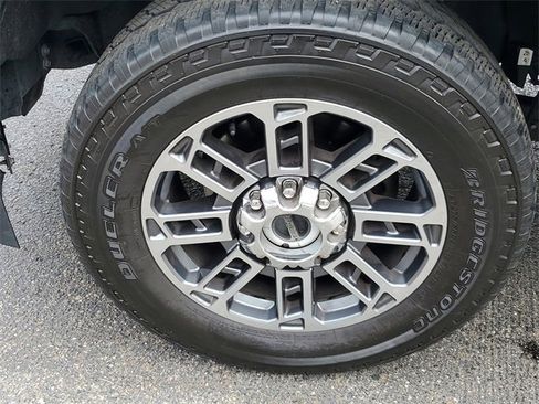 Used 2023 Ford F250 Limited w/ FX4 Off-Road Package image 5