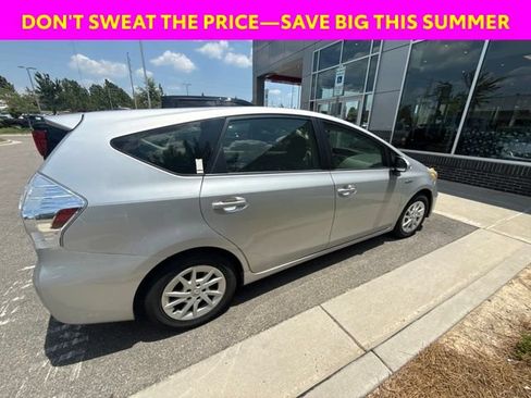 Used 2014 Toyota Prius V Three FWD image 5