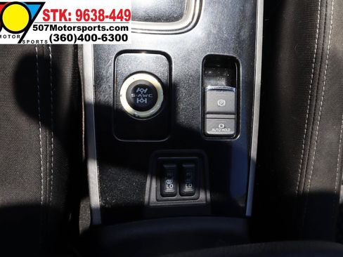 Used 2018 Mitsubishi Outlander LE AWD/4WD image 21