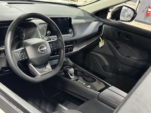 New 2026 Nissan Rogue S image 14