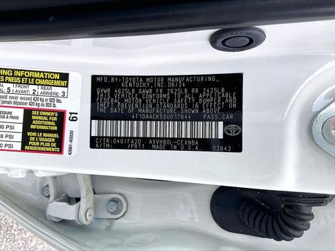 Used 2025 Toyota Camry LE FWD image 32