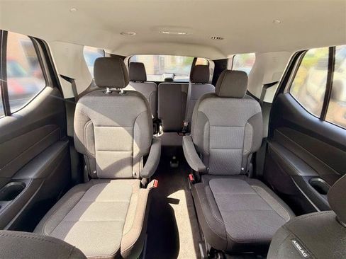 Used 2019 Chevrolet Traverse LT AWD/4WD image 24