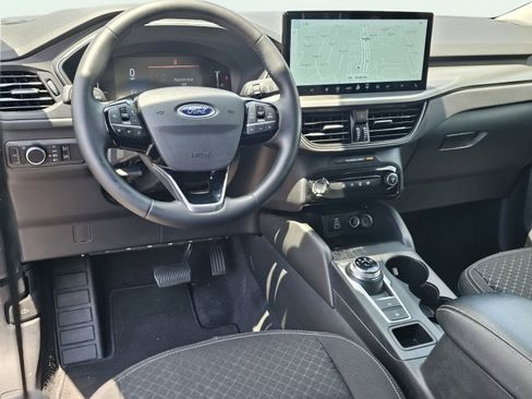 Used 2025 Ford Escape Active w/ Tech Pack #1 FWD image 35