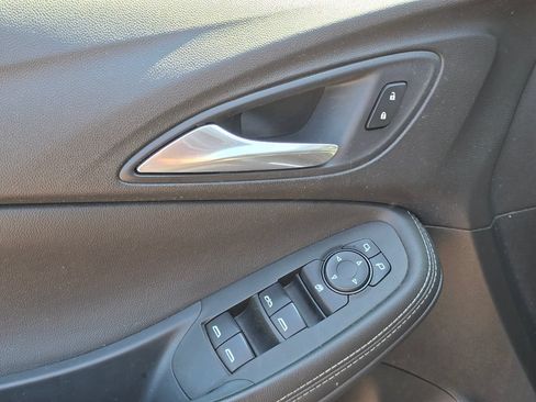 Used 2020 Buick Encore GX Select w/ Experience Buick Package AWD/4WD image 32
