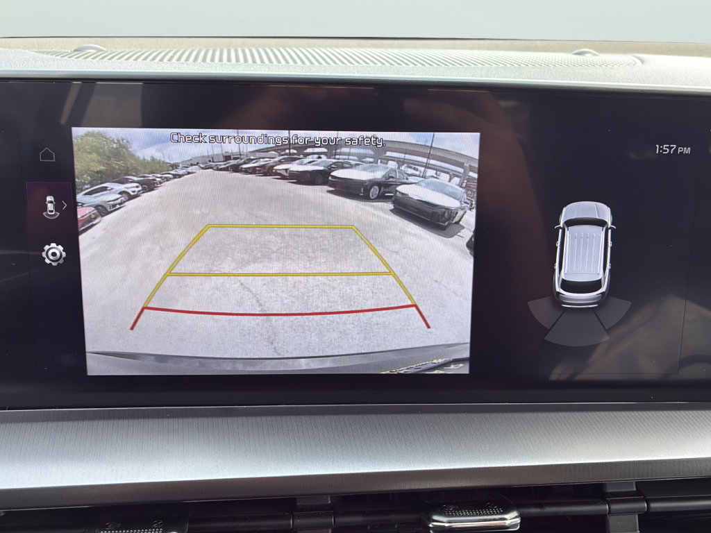 Used 2025 Kia Telluride S FWD image 21