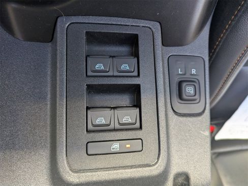 Used 2023 Ford Bronco Badlands w/ Sasquatch Package image 24