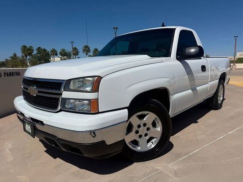 Used 2006 Chevrolet Silverado 1500 LT w/ Light Duty Power Package RWD image 1