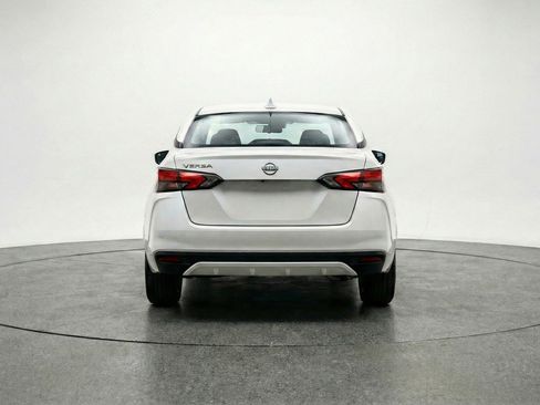 Used 2025 Nissan Versa SV FWD image 7