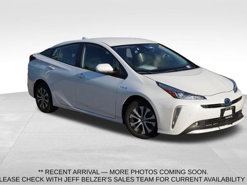 Used 2022 Toyota Prius LE AWD/4WD image 1
