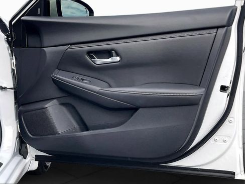 Used 2025 Nissan Sentra SV w/ All-Weather Package image 22