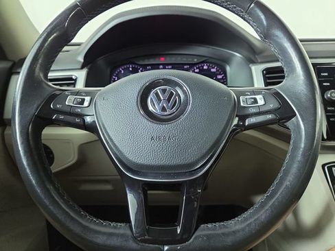 Used 2018 Volkswagen Atlas SEL Premium AWD/4WD image 21