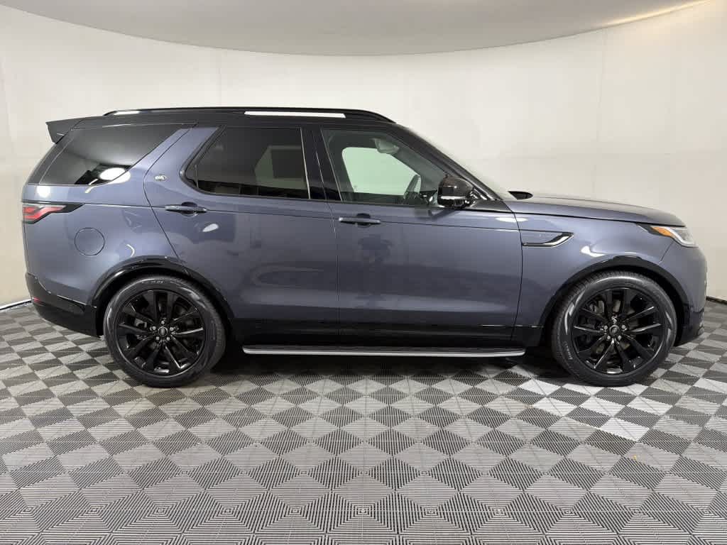 New 2026 Land Rover Discovery Limited Edition AWD/4WD image 8