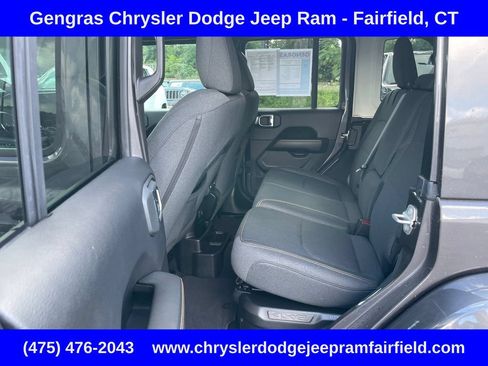 Certified 2025 Jeep Wrangler Unlimited Sahara AWD/4WD image 40