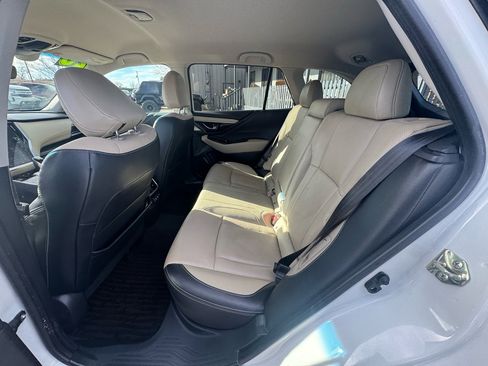 Used 2020 Subaru Outback Limited image 16