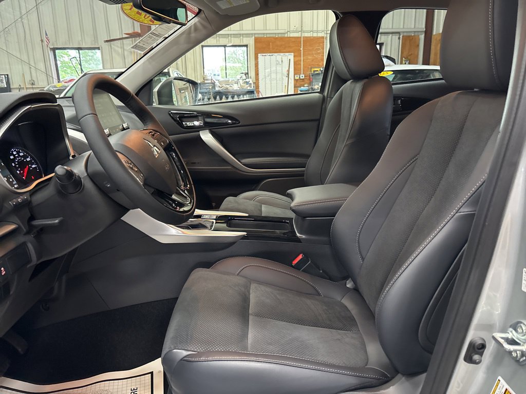 Used 2024 Mitsubishi Eclipse Cross SE AWD/4WD image 13