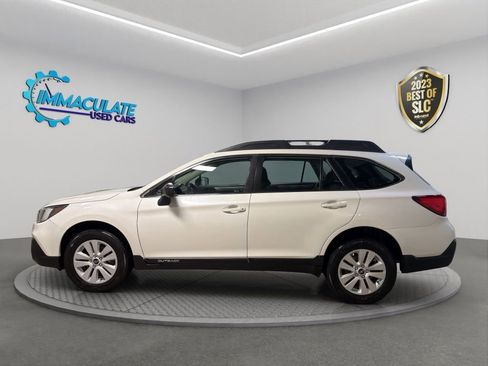 Used 2019 Subaru Outback 2.5i AWD/4WD image 2