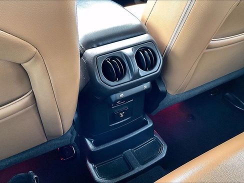 Used 2022 Jeep Wrangler Unlimited Sahara w/ Cold Weather Group AWD/4WD image 34
