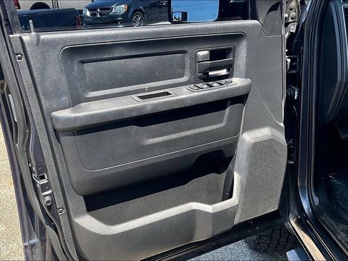Used 2017 RAM 1500 Express w/ Express Value Package AWD/4WD image 22