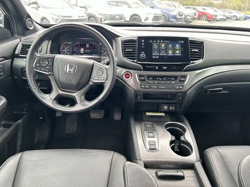 Used 2023 Honda Passport EX-L image 16